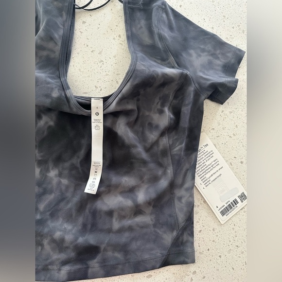 LULULEMON ALIGN TEE - Picture 2 of 2